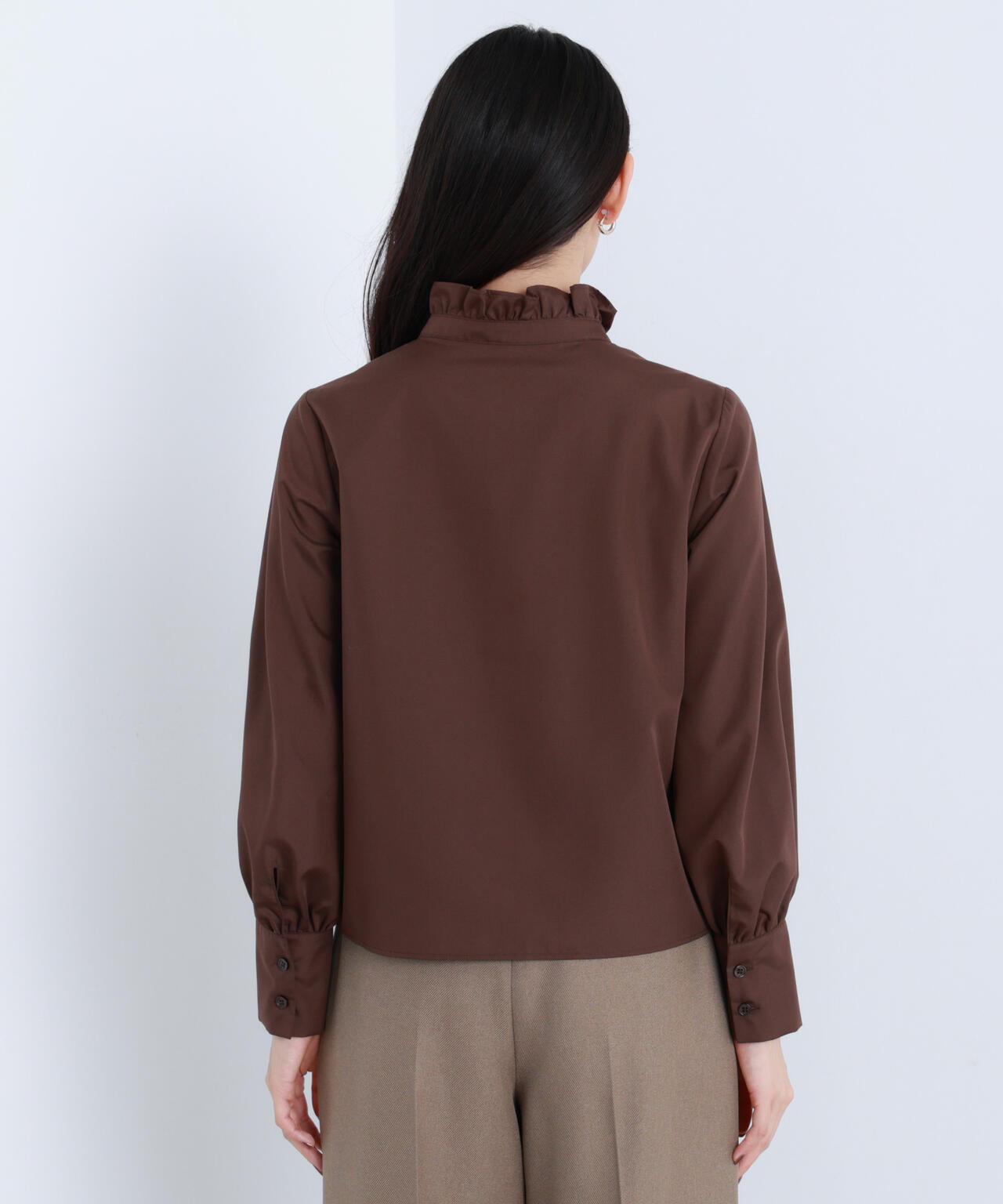 フロントフリルブラウス