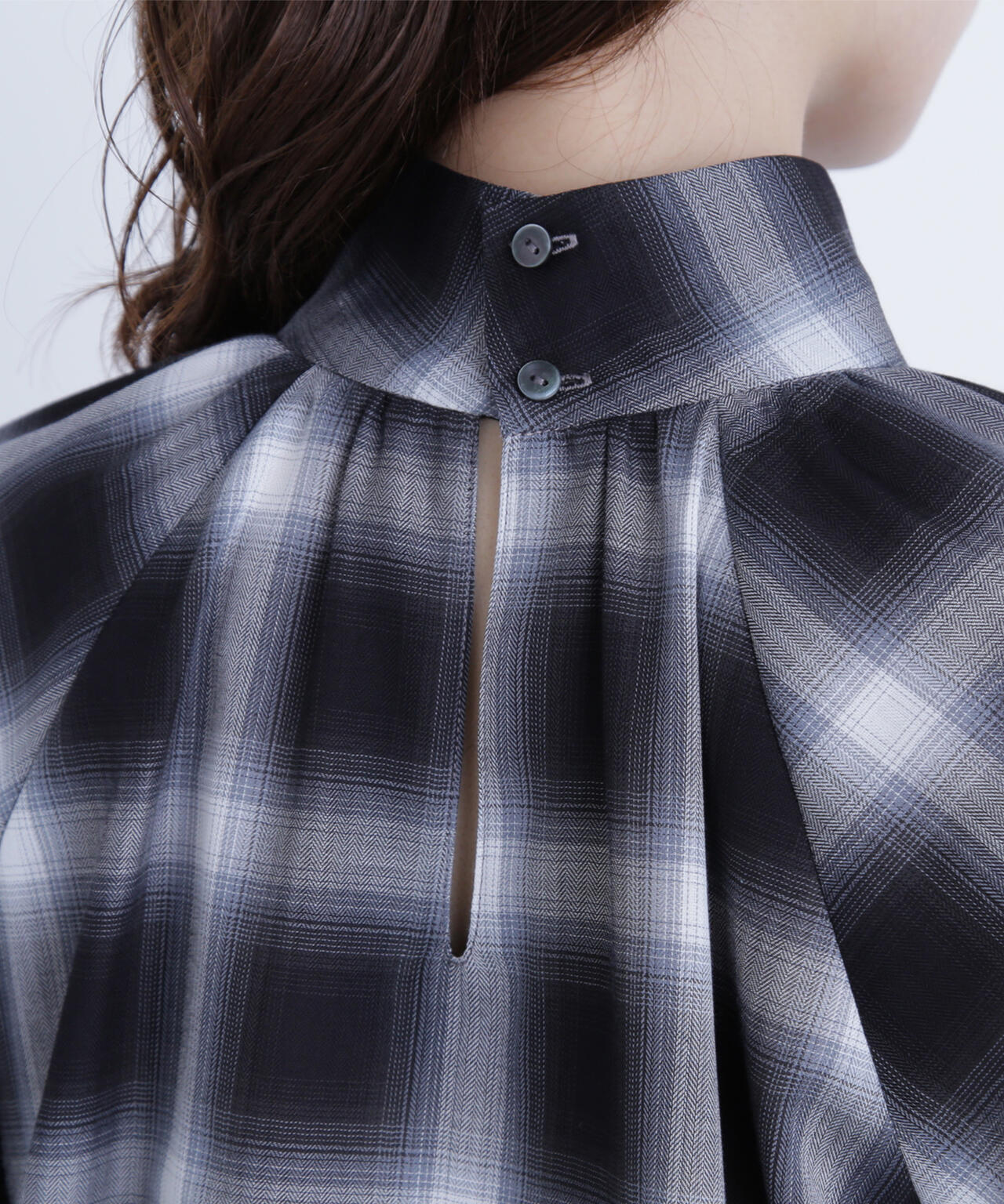 チェックボウタイブラウス