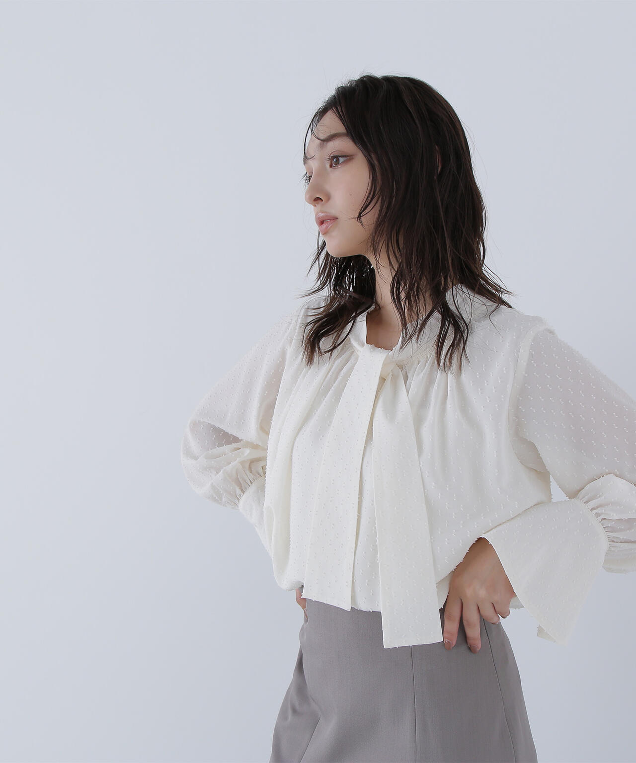 カットドビーボウブラウス
