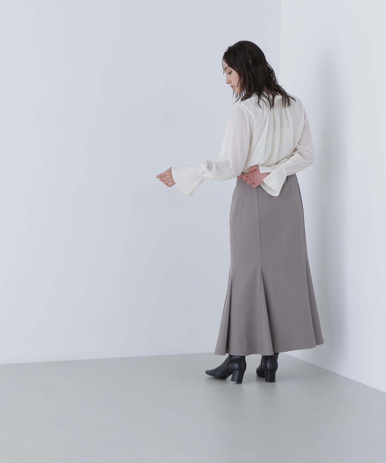 カットドビーボウブラウス