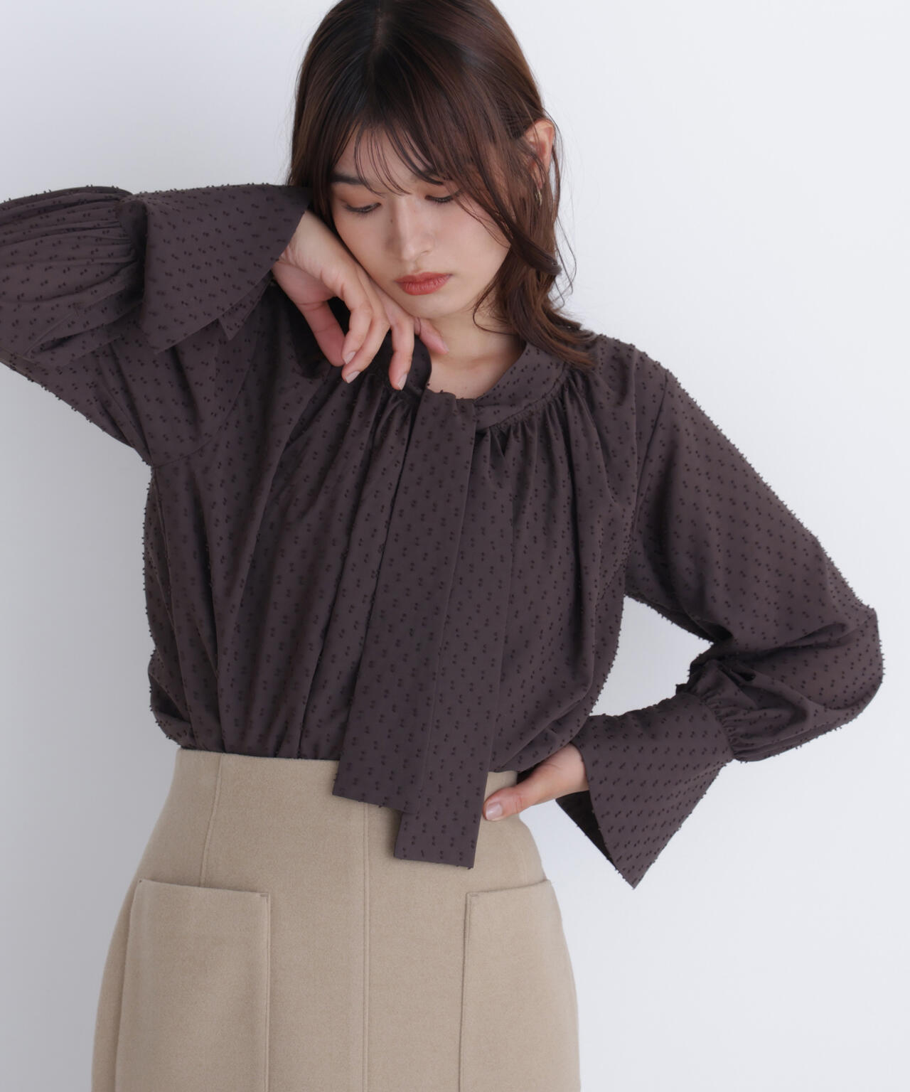 カットドビーボウブラウス