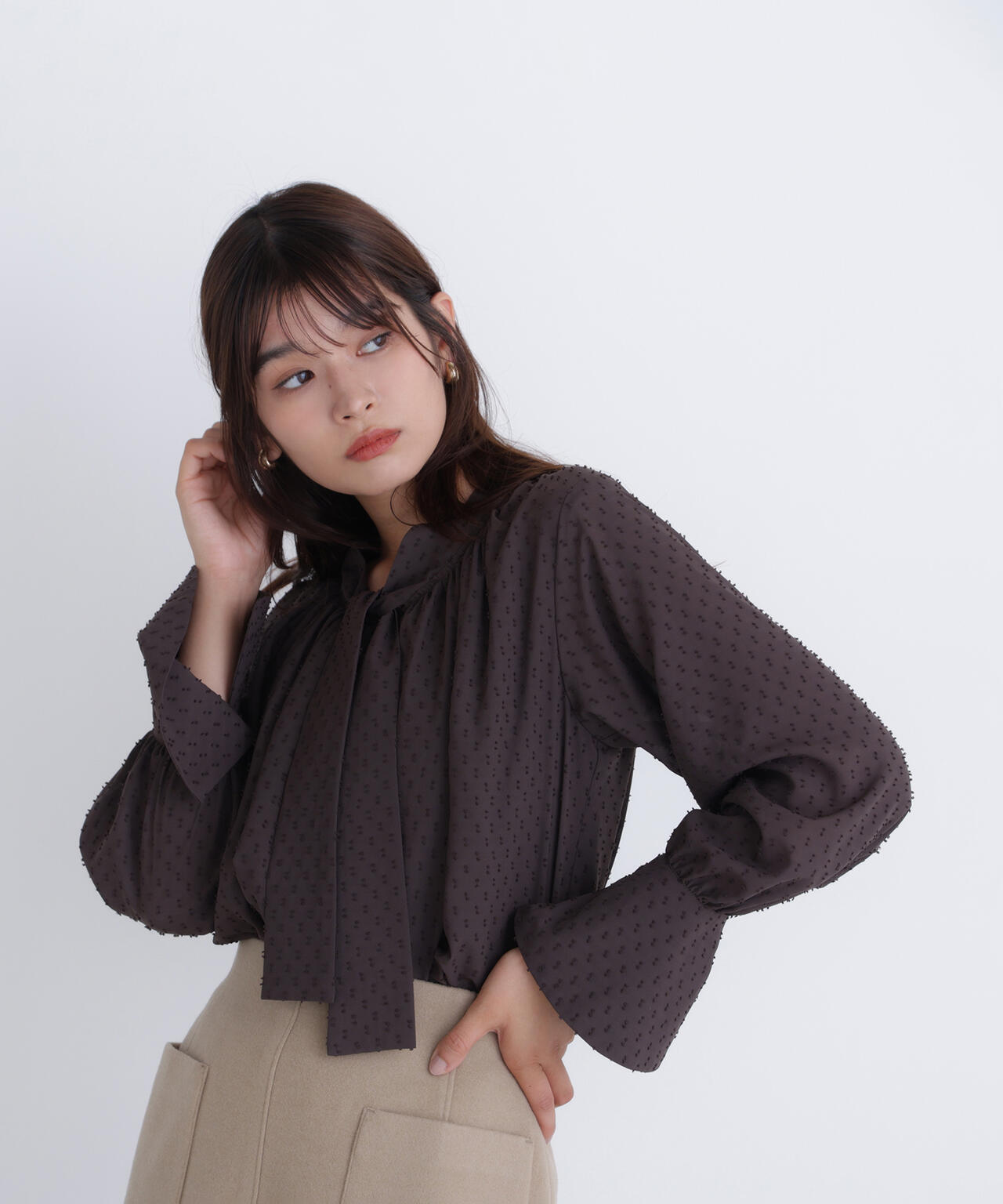 カットドビーボウブラウス