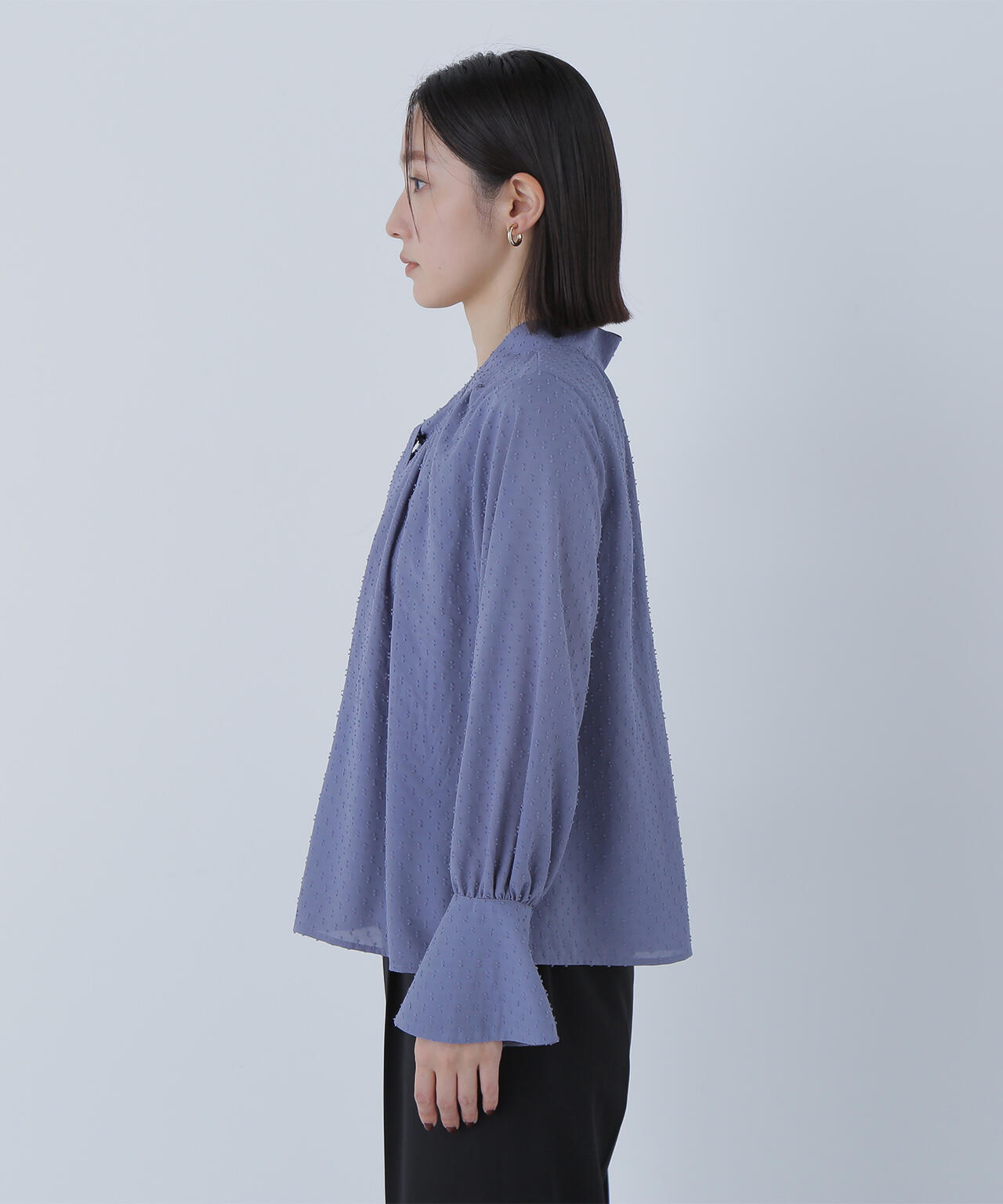 カットドビーボウブラウス
