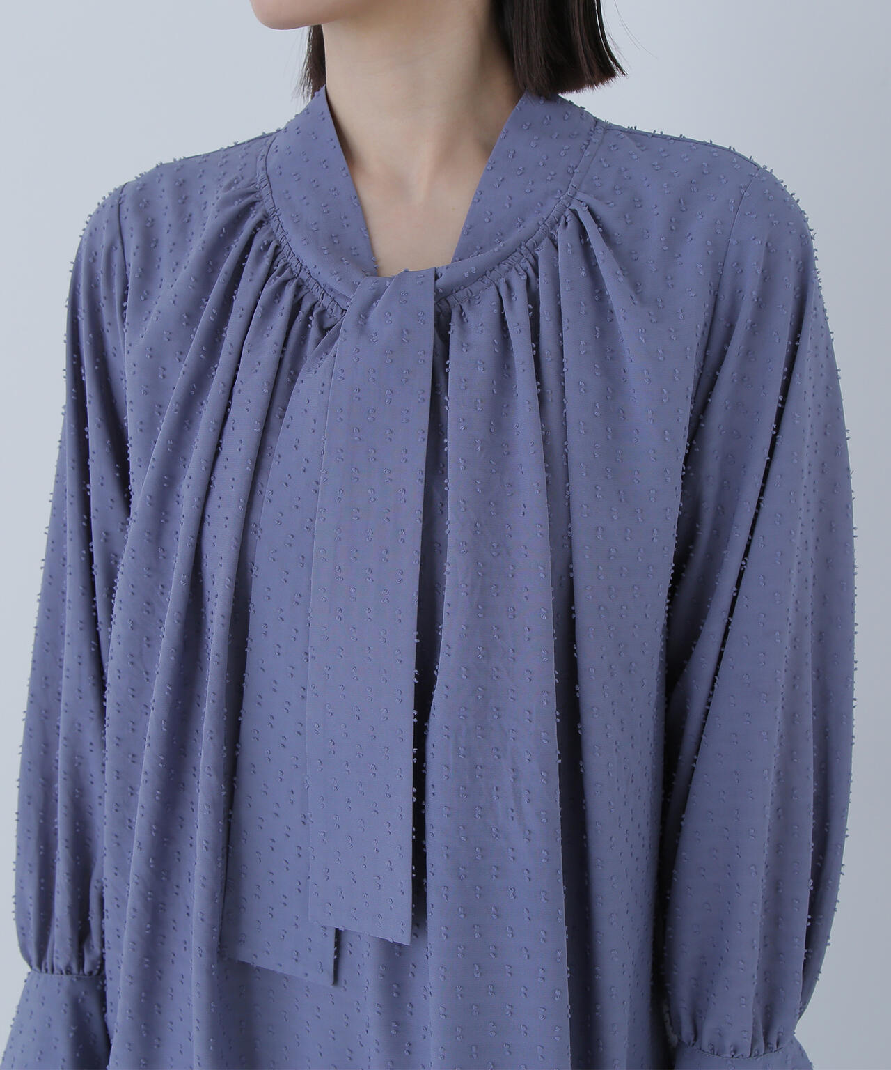 カットドビーボウブラウス
