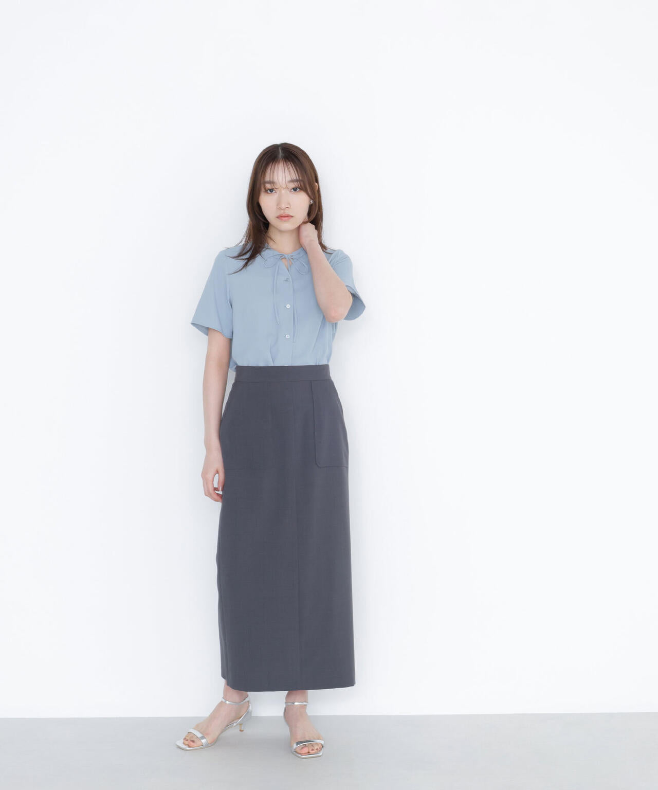 ナローリボンタイブラウス