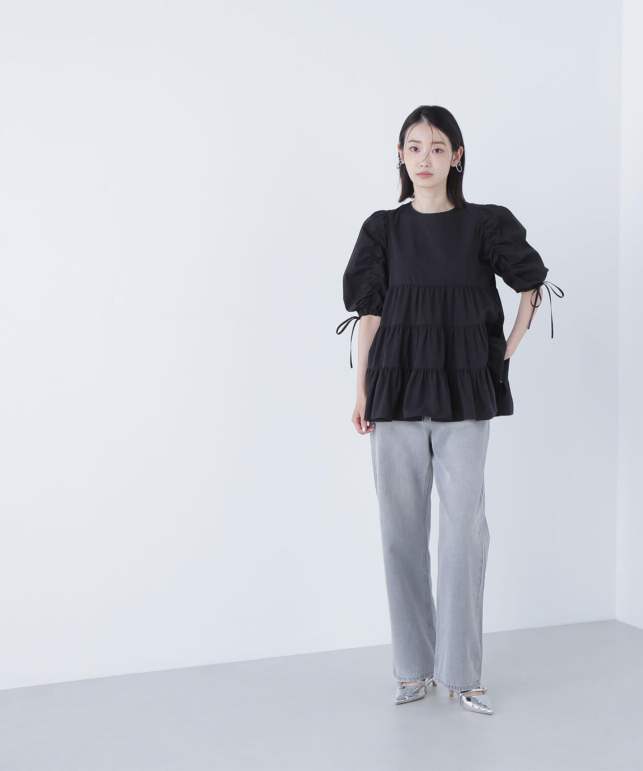 ギャザースリーブティアードチュニックブラウス