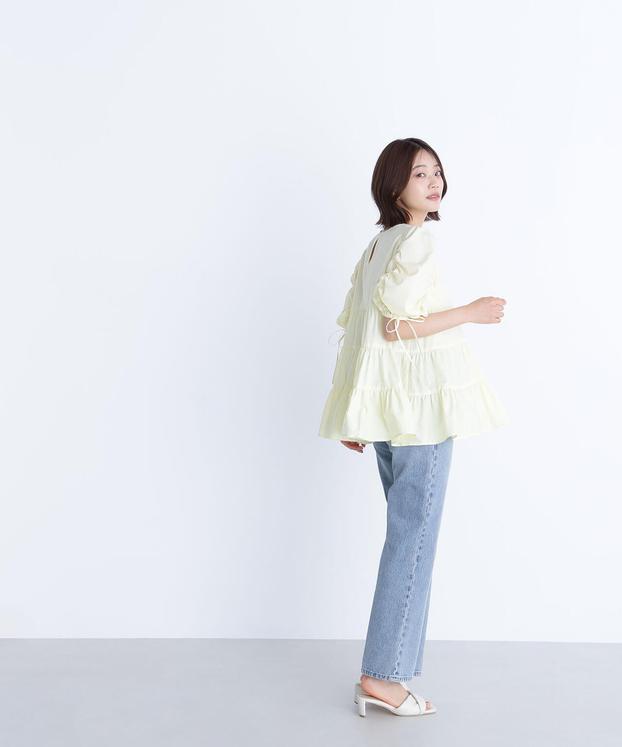 ギャザースリーブティアードチュニックブラウス