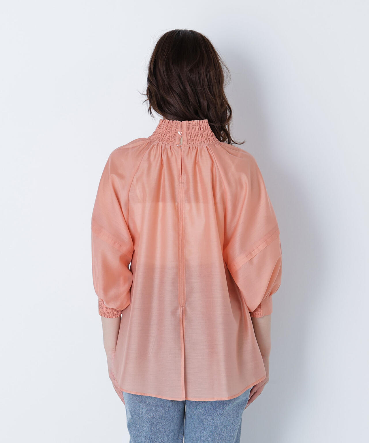 シャーリングネックドルマンブラウス