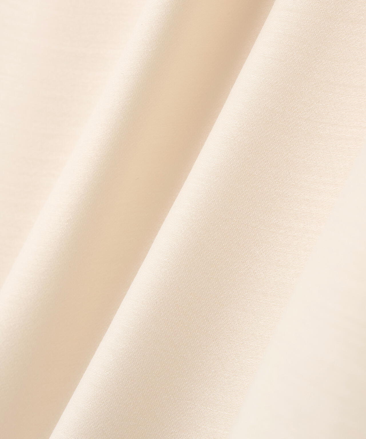 シャーリングネックフリルブラウス