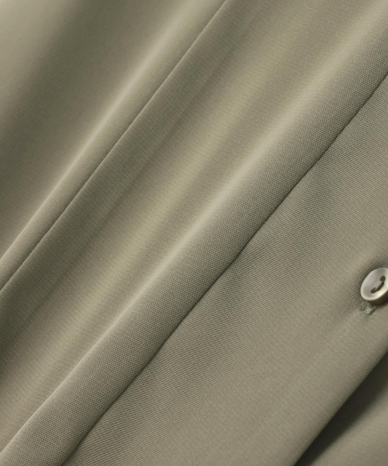 ラッフルショートスリーブブラウス　　　　　　　