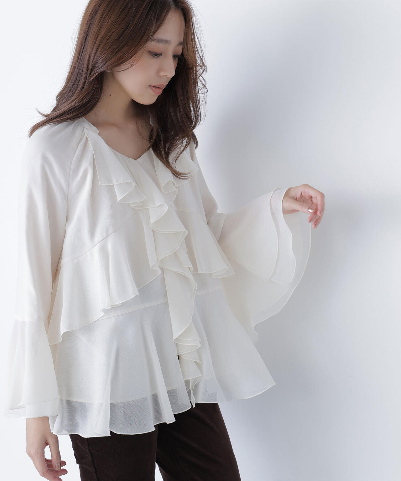 ラッフルフリルチュニックブラウス