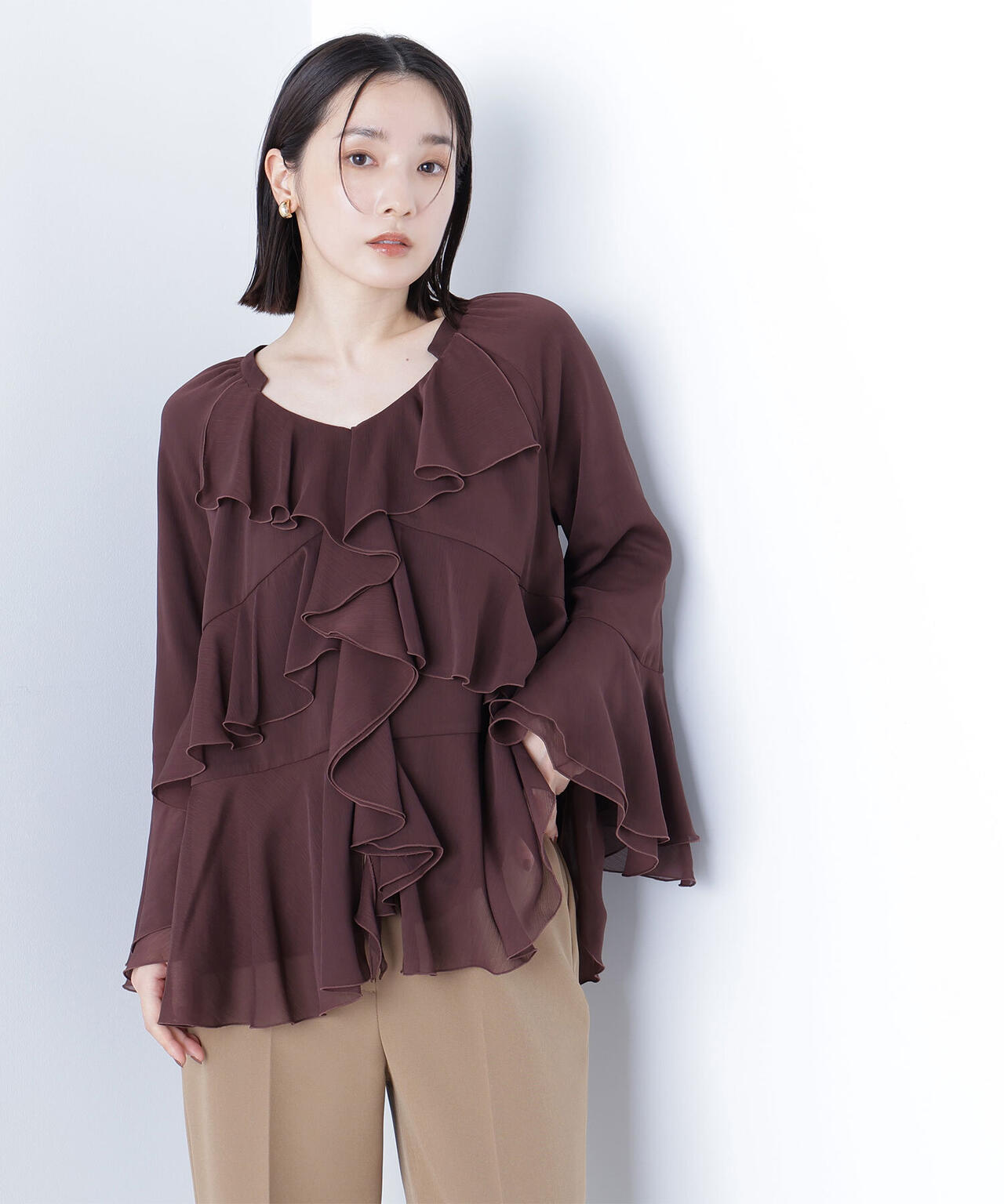 ラッフルフリルチュニックブラウス