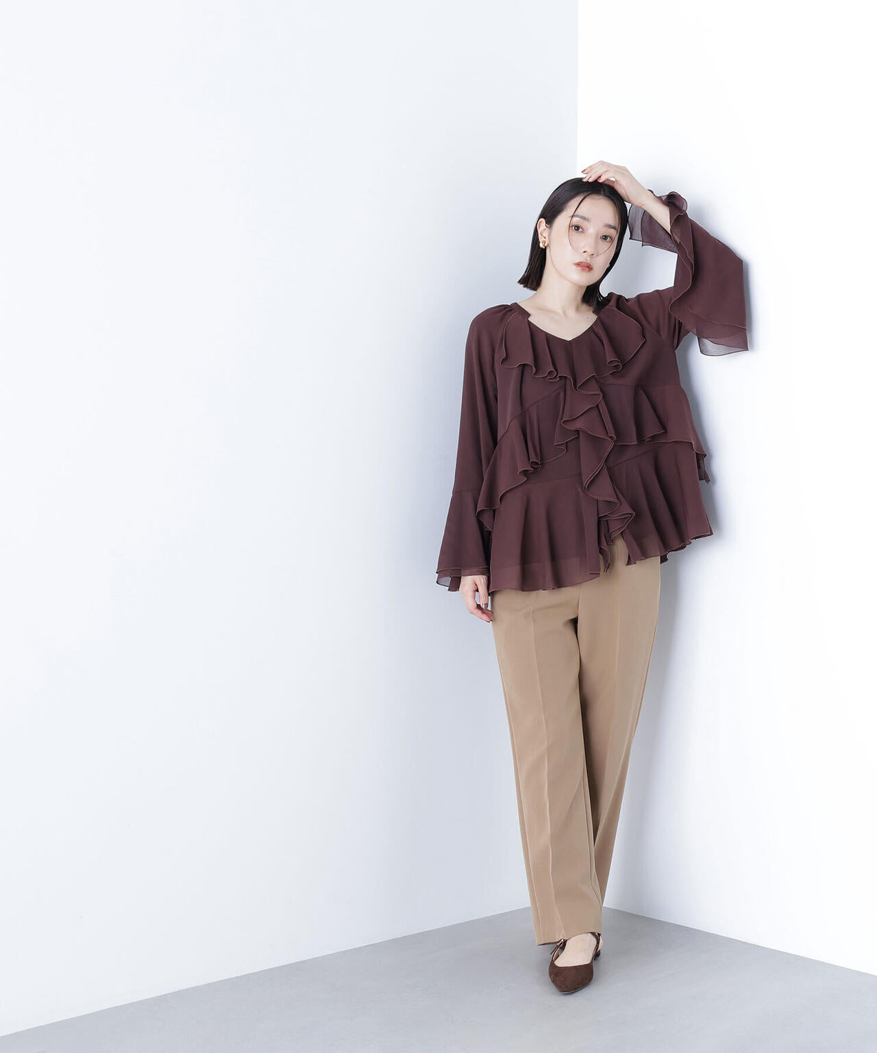 ラッフルフリルチュニックブラウス