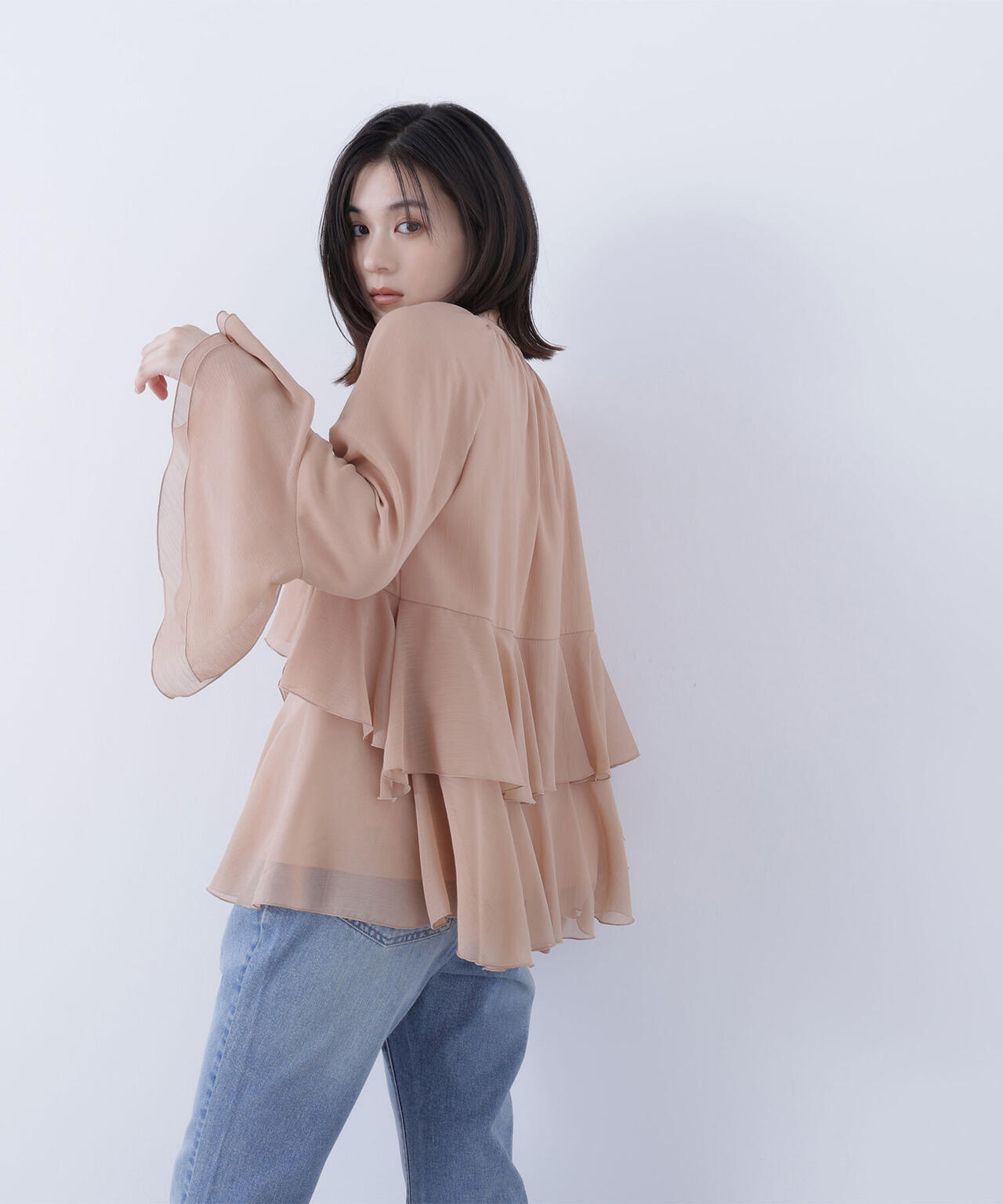 ラッフルフリルチュニックブラウス