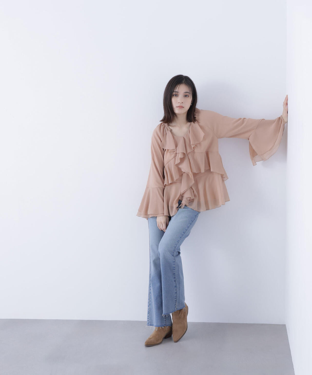 ラッフルフリルチュニックブラウス