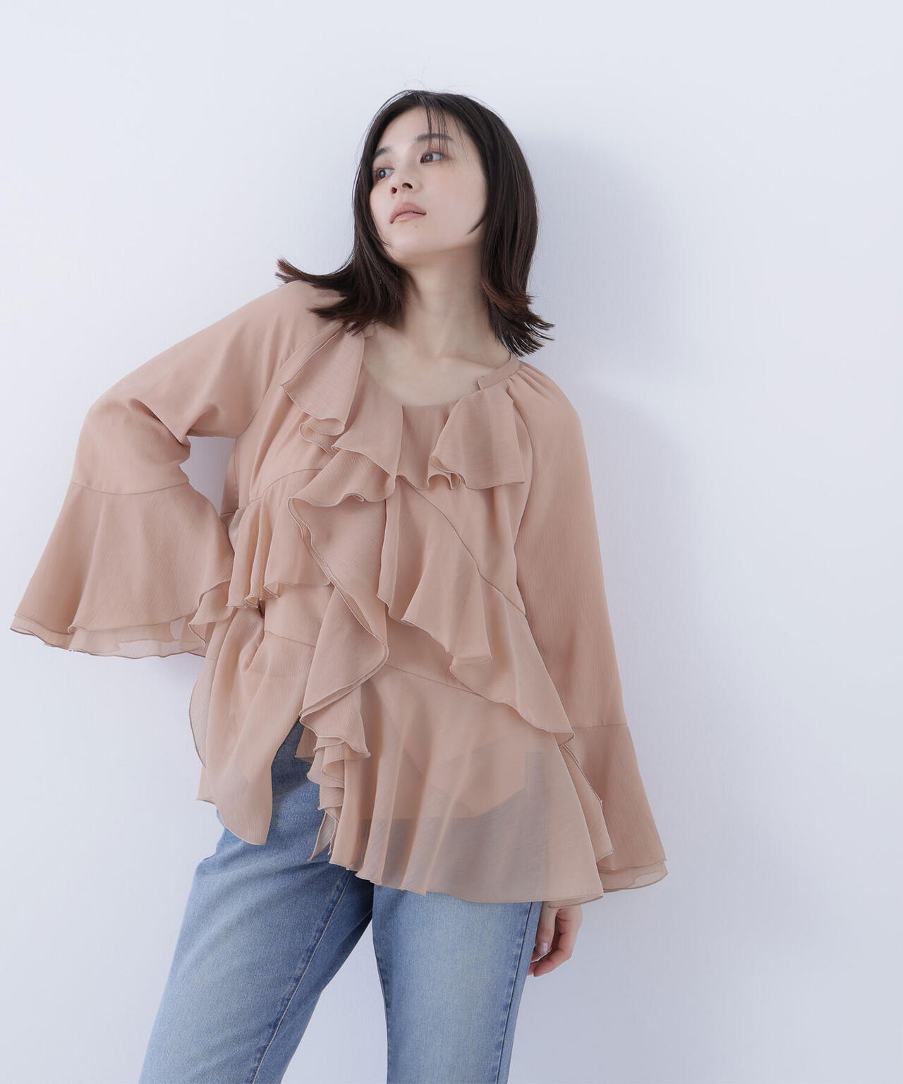ラッフルフリルチュニックブラウス
