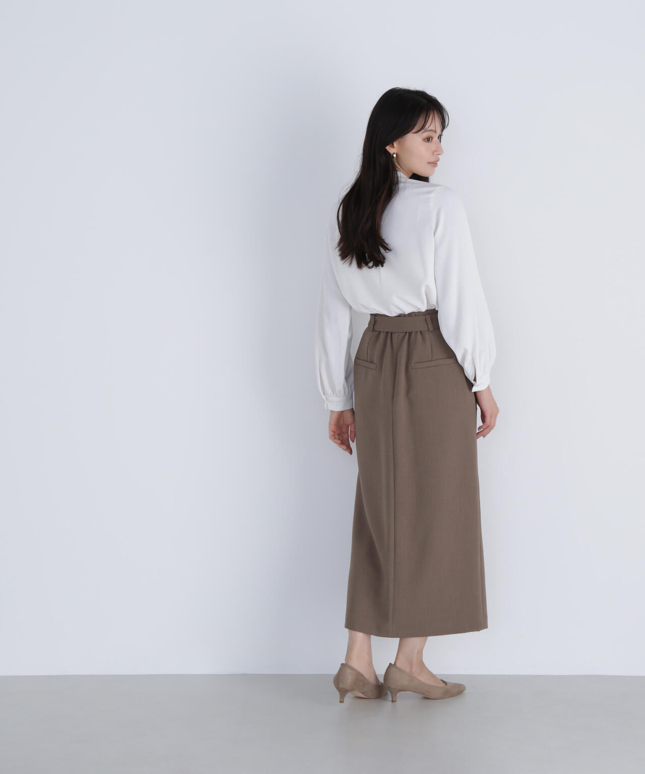 アシメラッフルボウブラウス