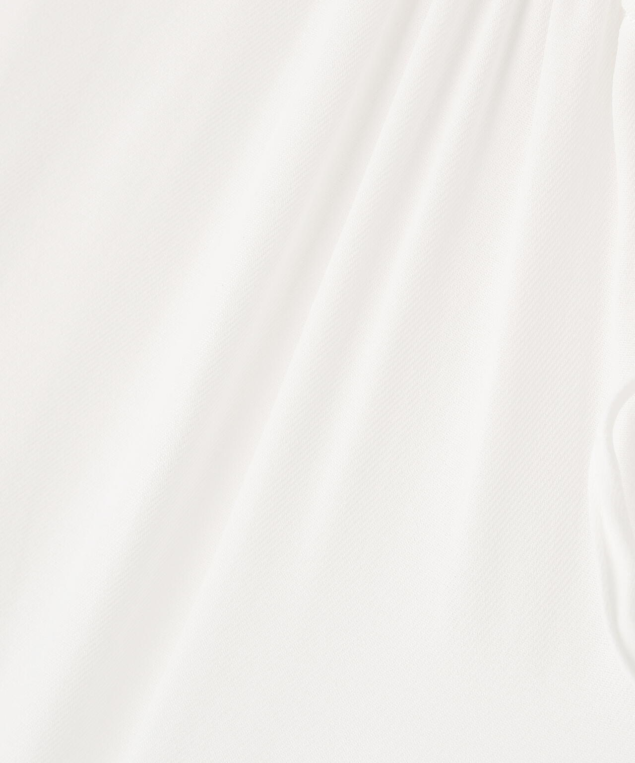 フリルネックリボンブラウス