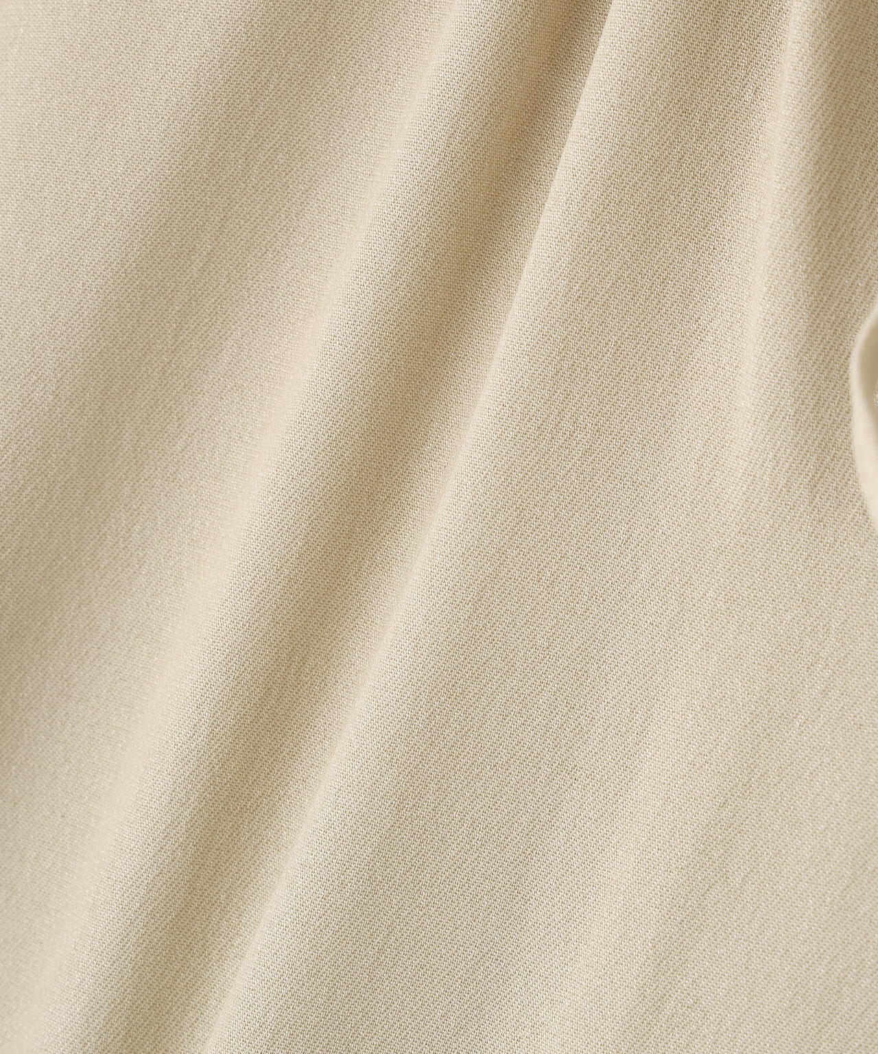 フリルネックリボンブラウス