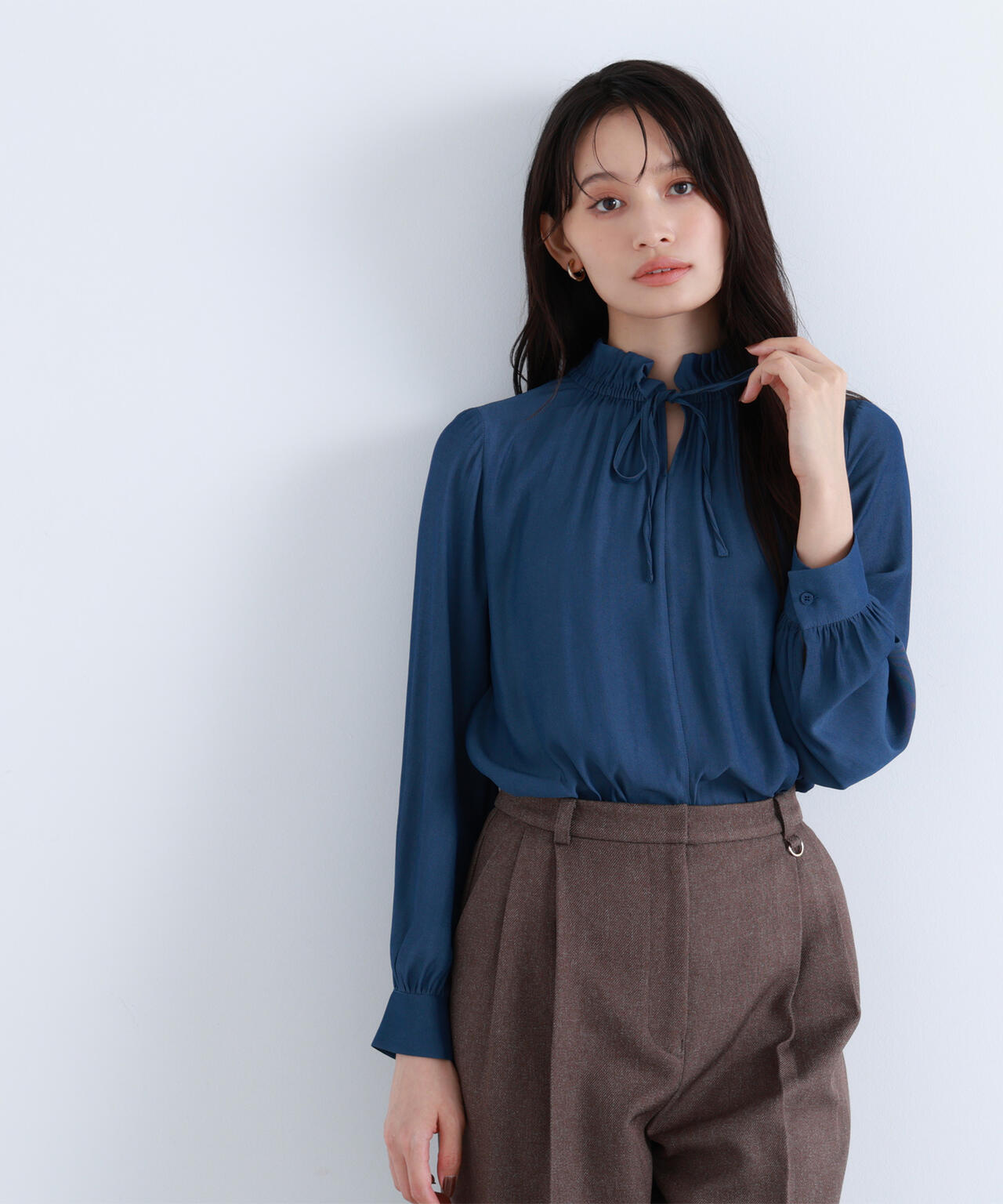 フリルネックリボンブラウス | NATURAL BEAUTY BASIC（ナチュラル