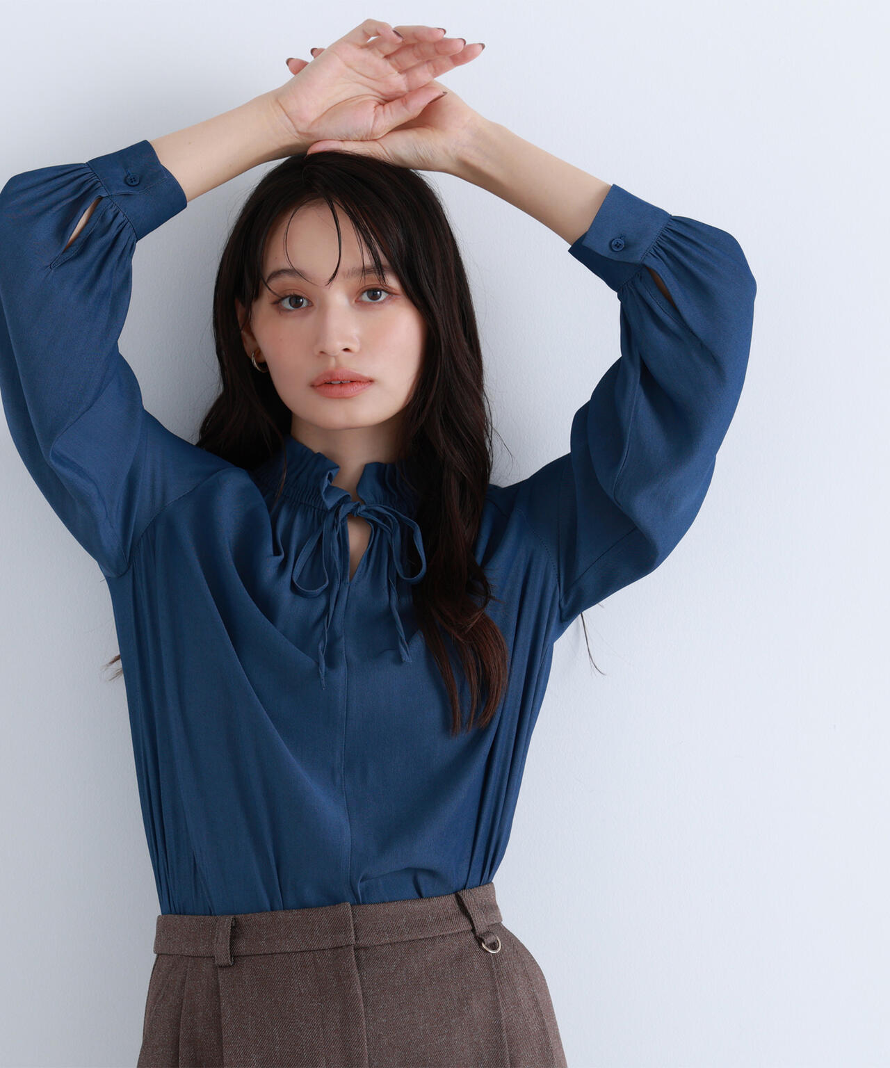 フリルネックリボンブラウス | NATURAL BEAUTY BASIC（ナチュラル