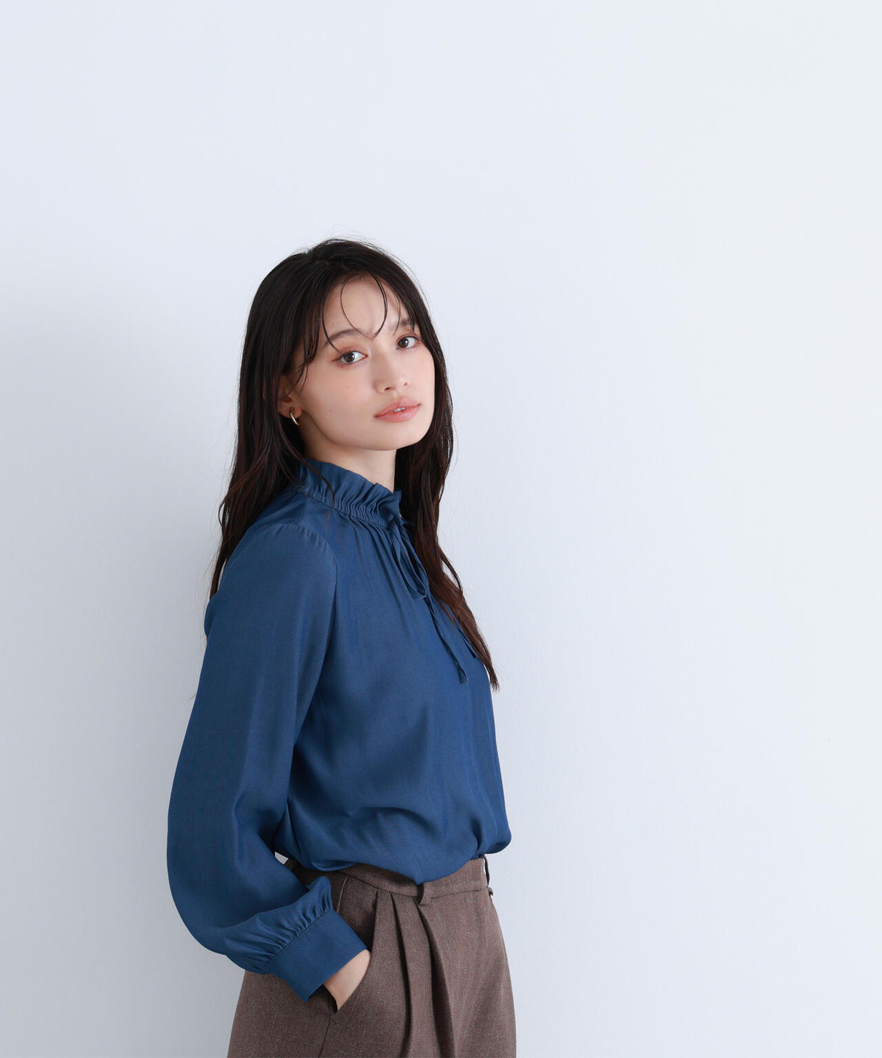 フリルネックリボンブラウス | NATURAL BEAUTY BASIC（ナチュラル