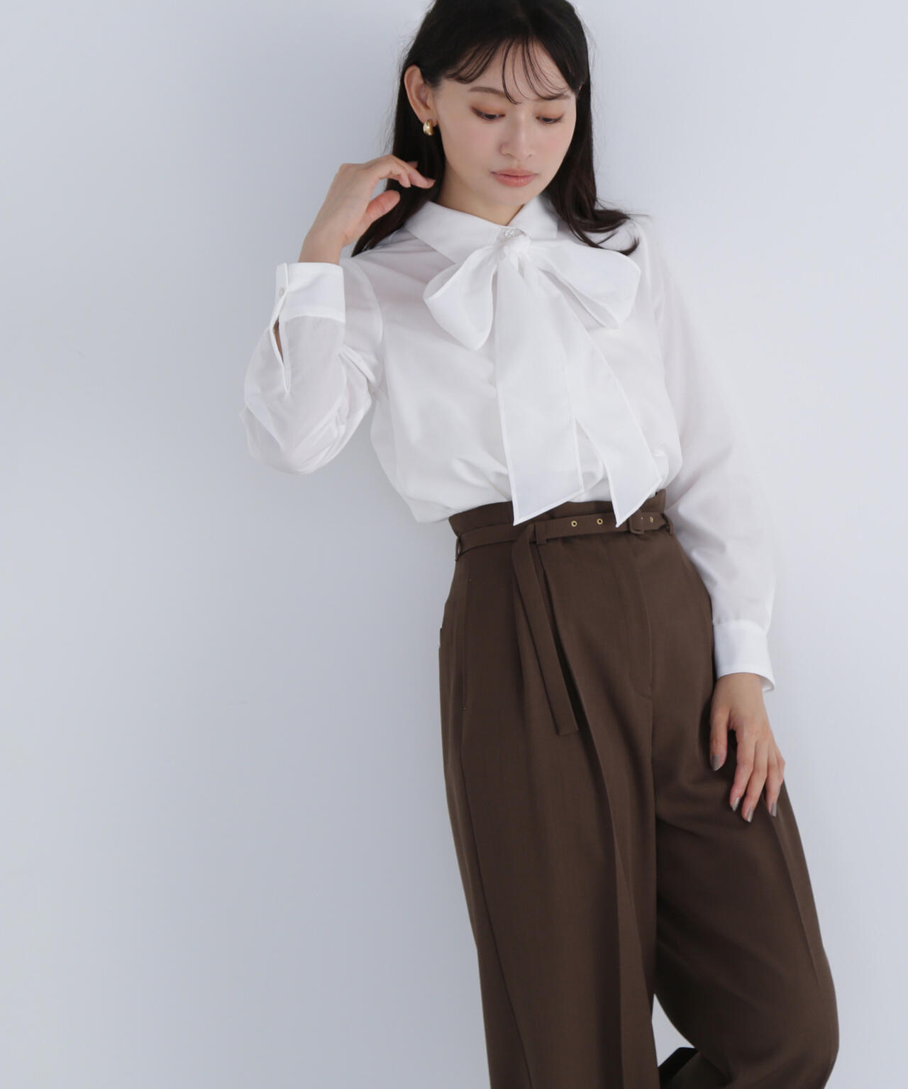 シャツカラーリボンブラウス