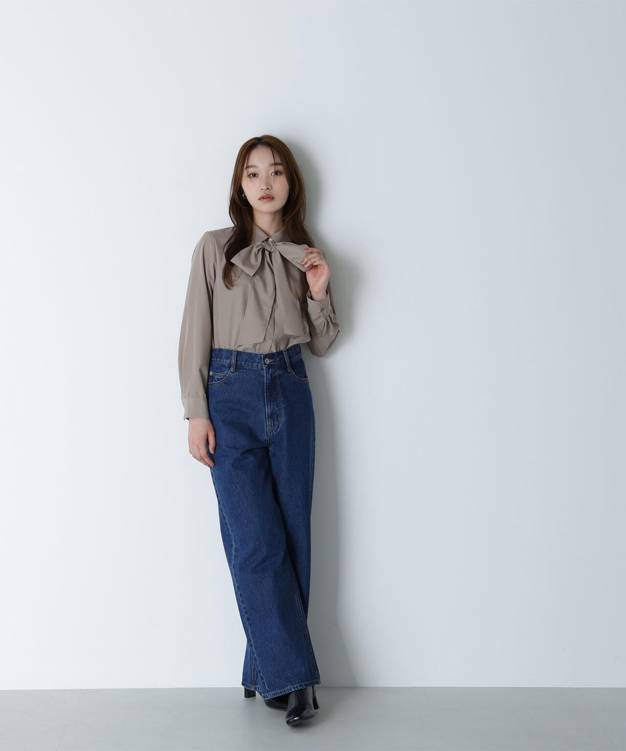 シャツカラーリボンブラウス