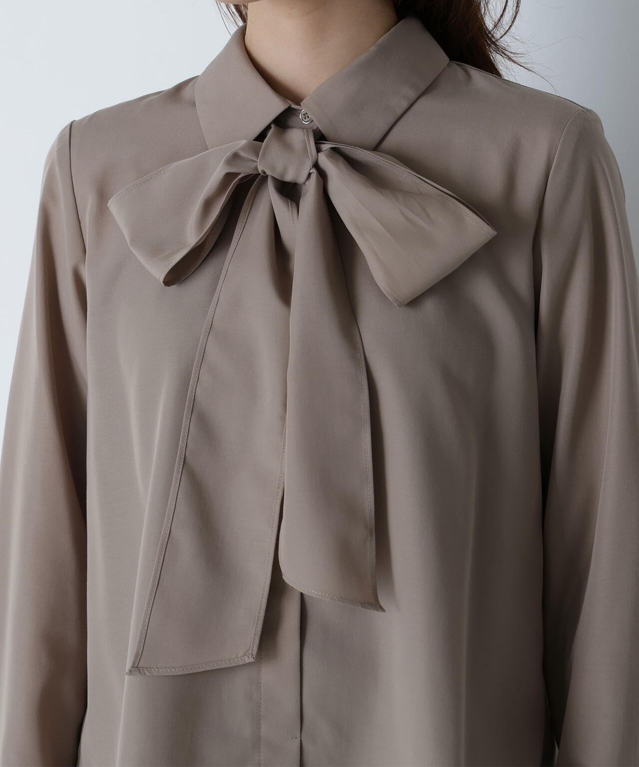 シャツカラーリボンブラウス