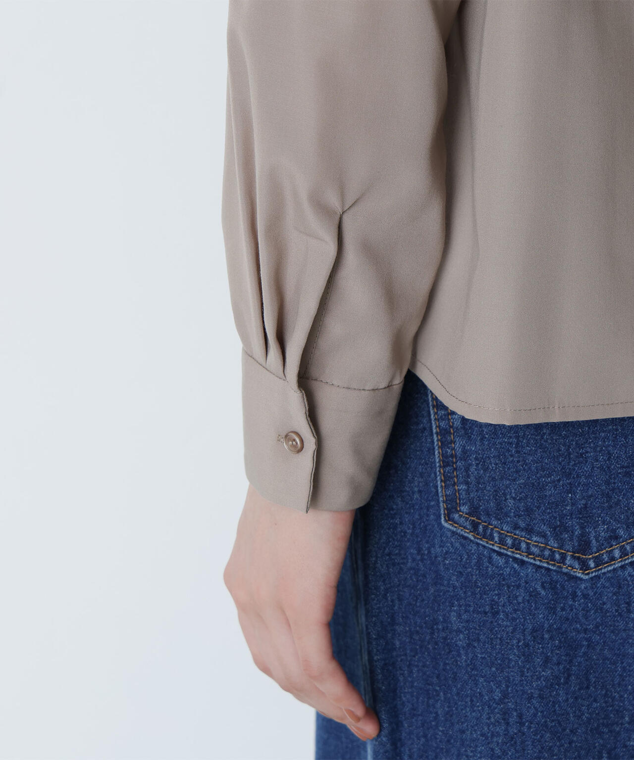 シャツカラーリボンブラウス