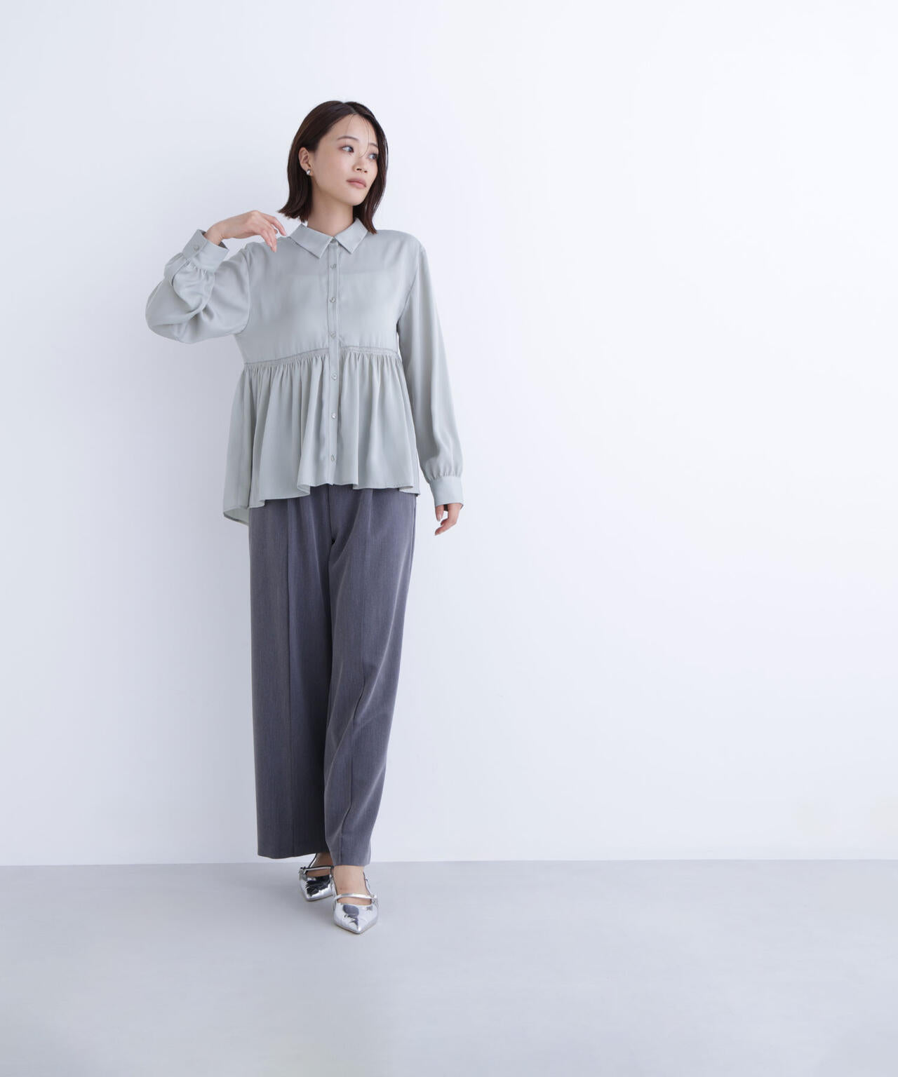 サテンペプラムブラウス | NATURAL BEAUTY BASIC（ナチュラル