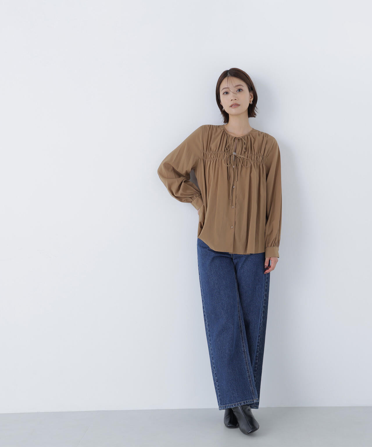 リボンギャザーブラウス