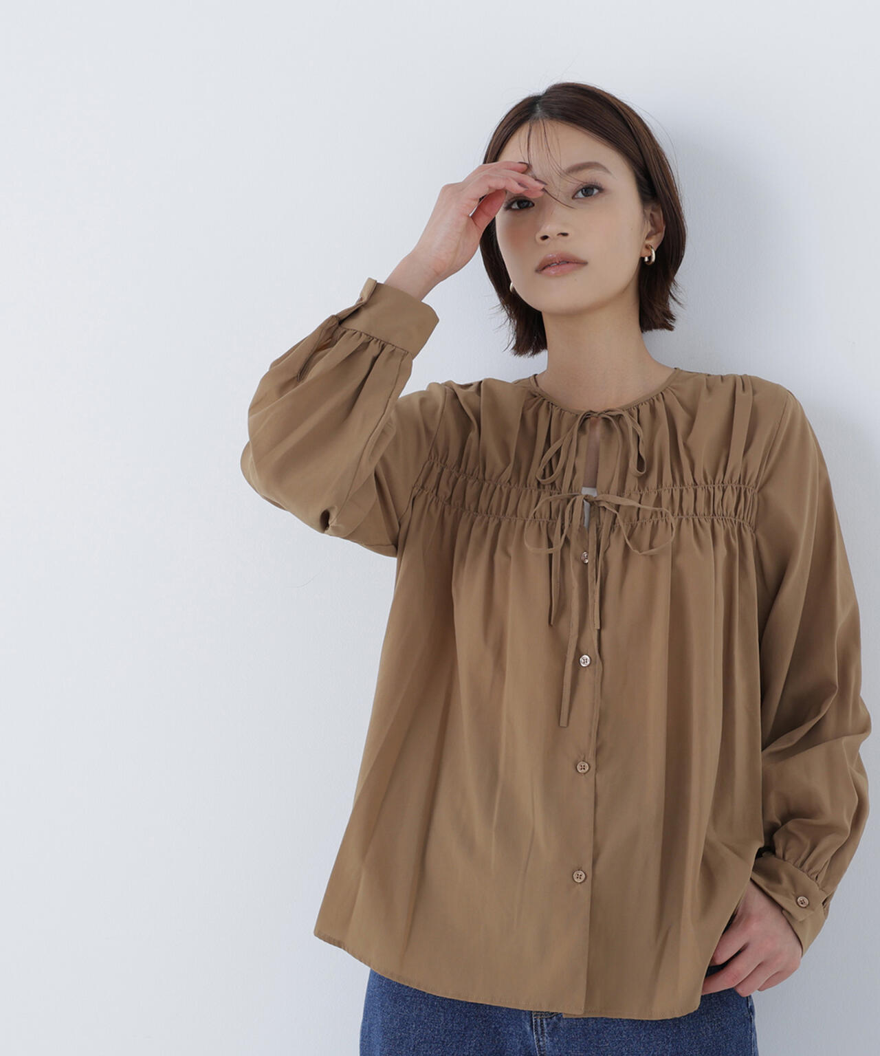 リボンギャザーブラウス