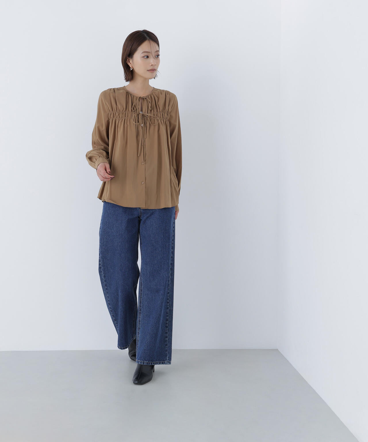 リボンギャザーブラウス