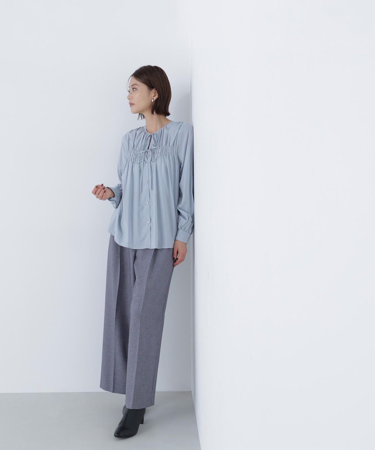 リボンギャザーブラウス