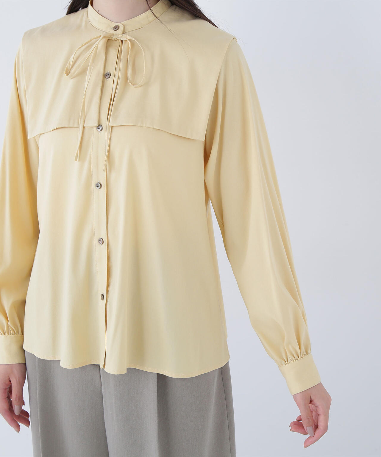 【Oggi掲載】スクエアカラーブラウス