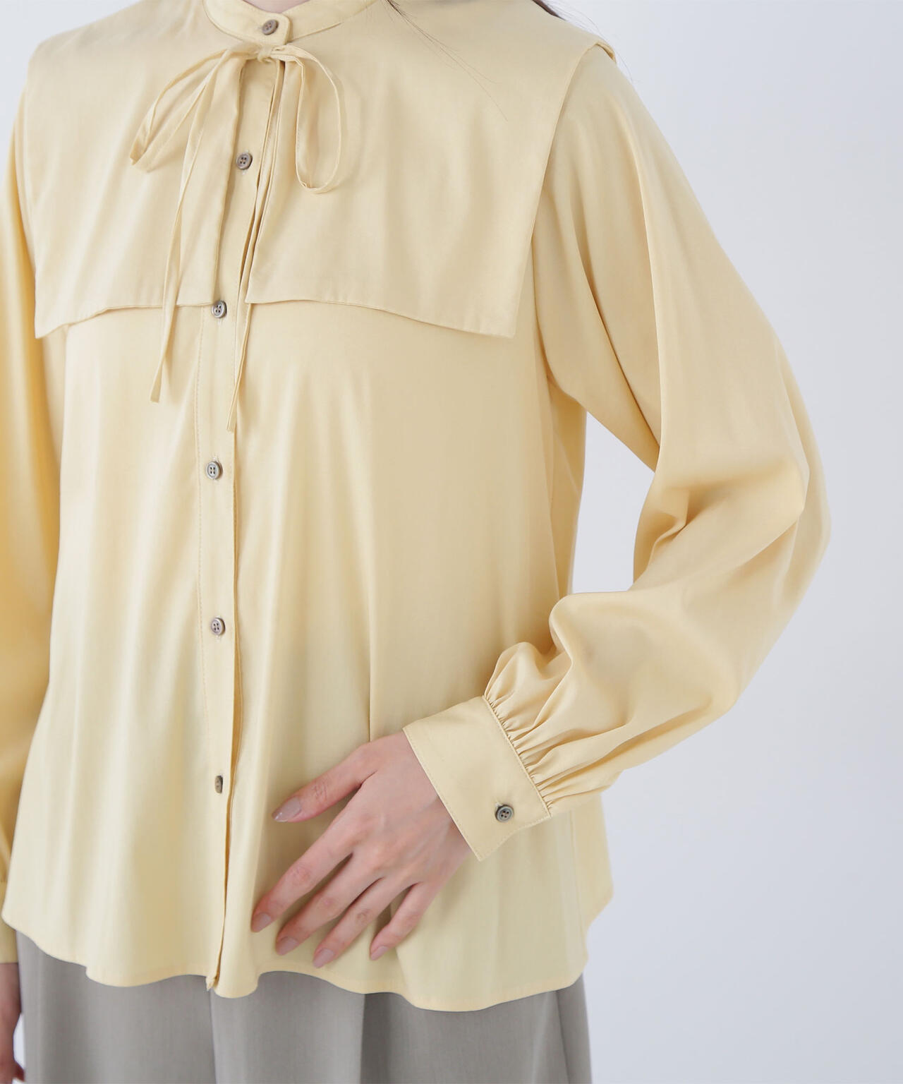 【Oggi掲載】スクエアカラーブラウス