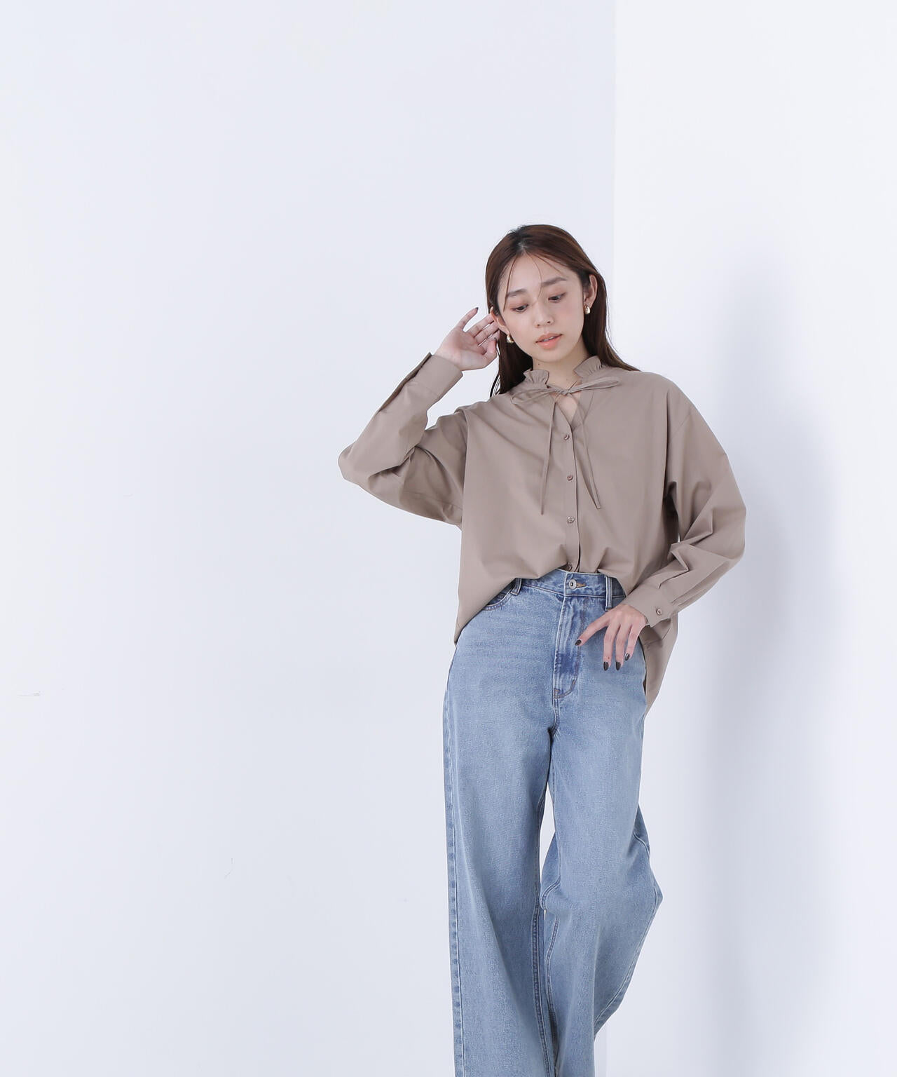 フリルネックスキッパーブラウス