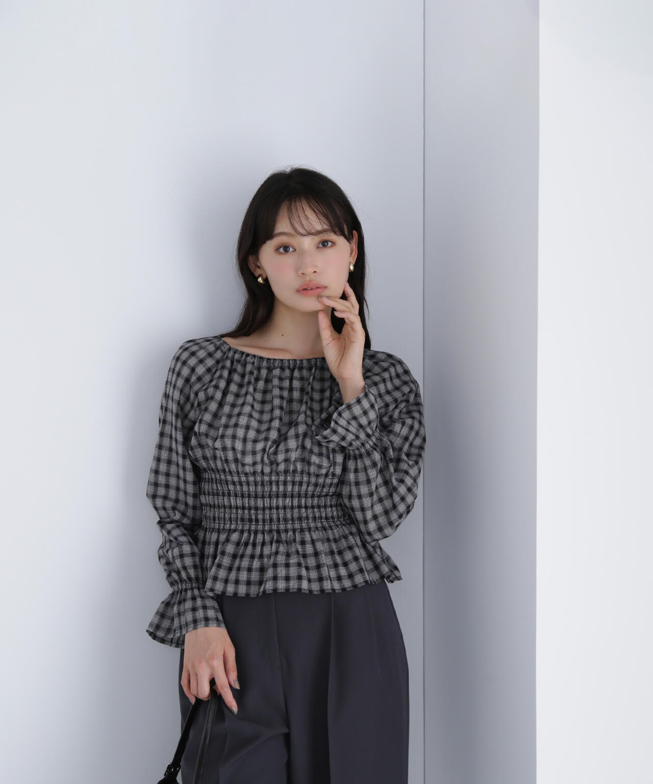 チェックペプラムブラウス