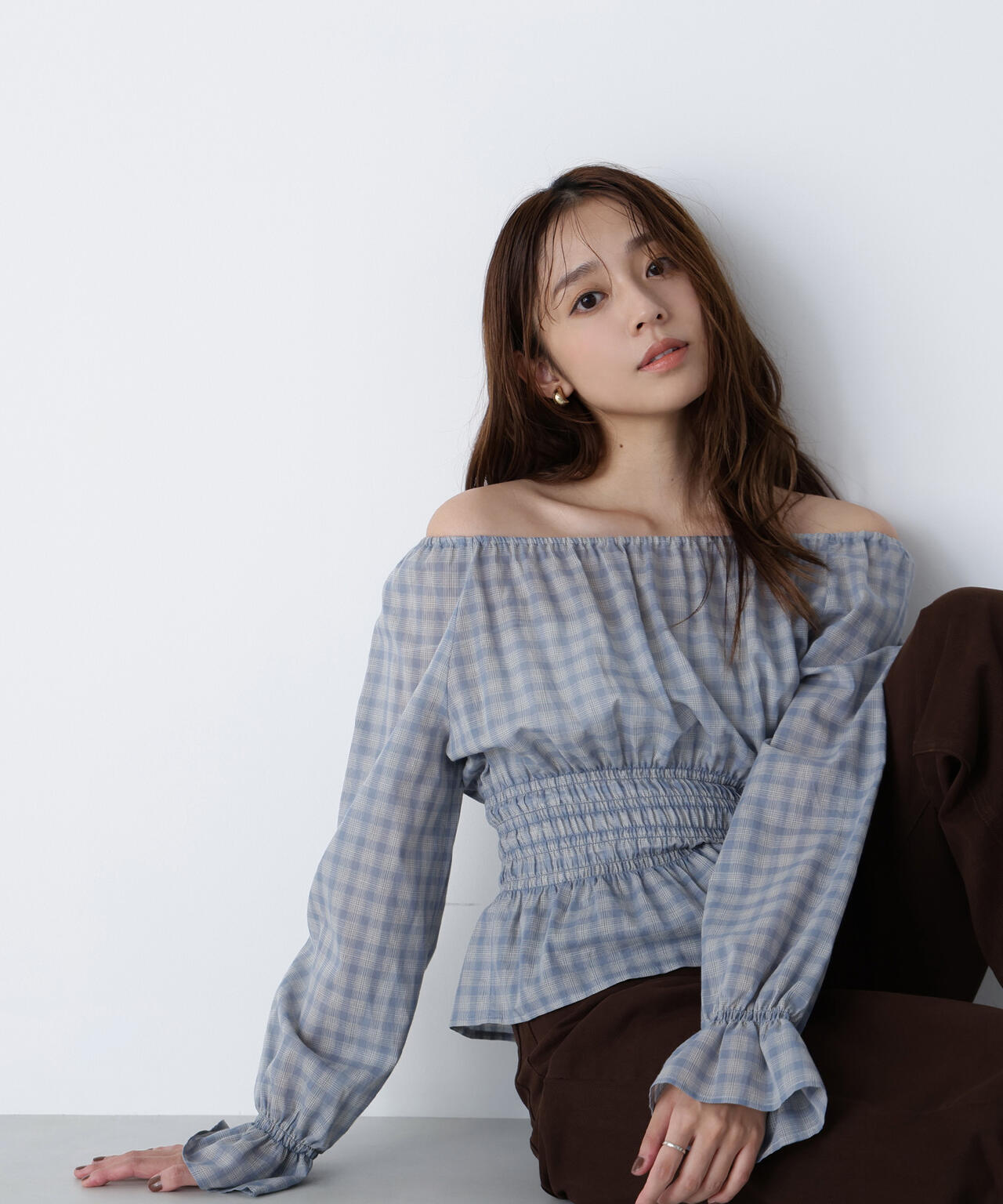 チェックペプラムブラウス