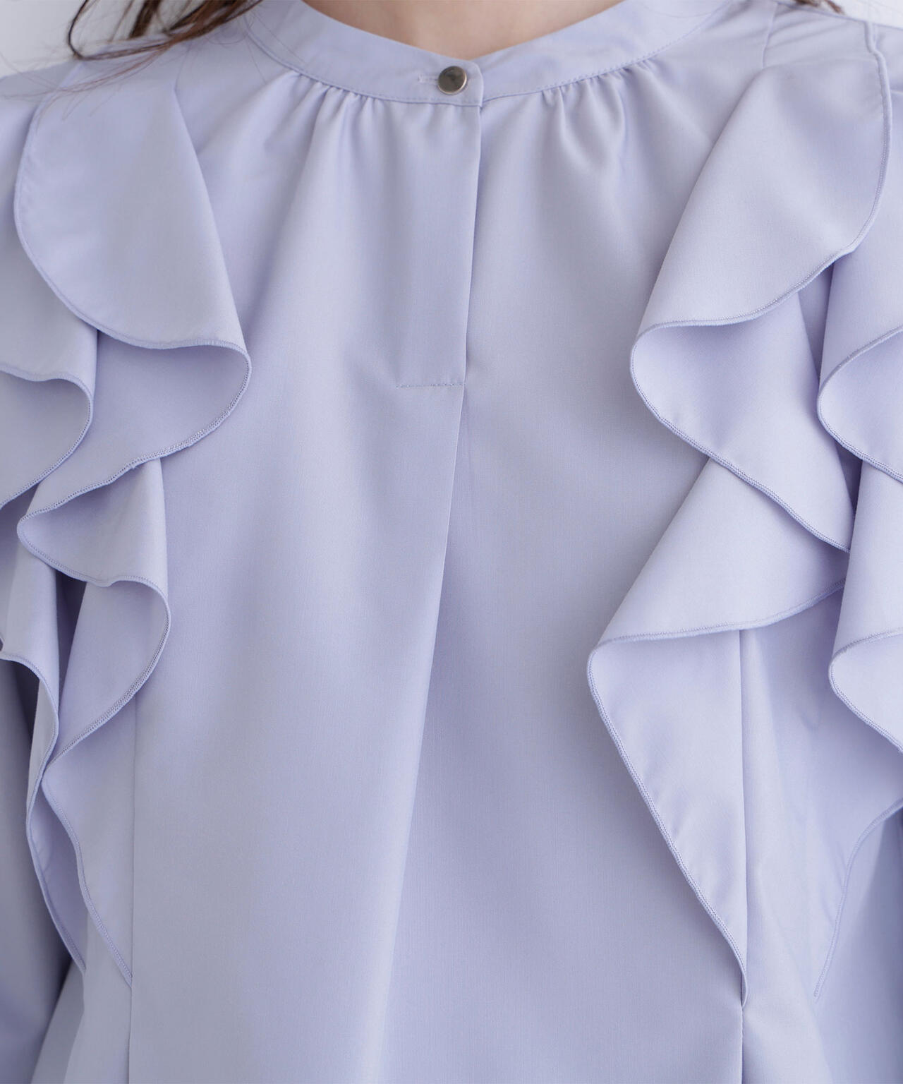 メタルポイントフリルブラウス