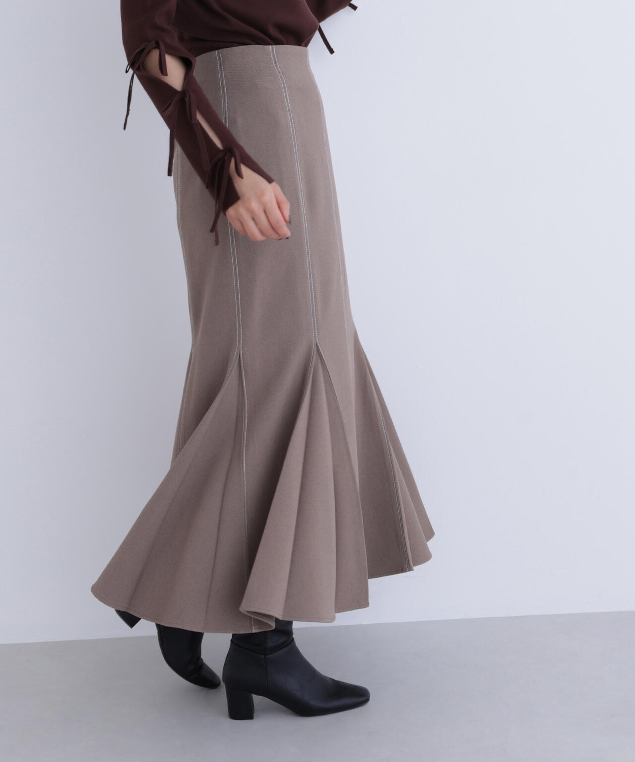 ステッチタックマーメイドスカート