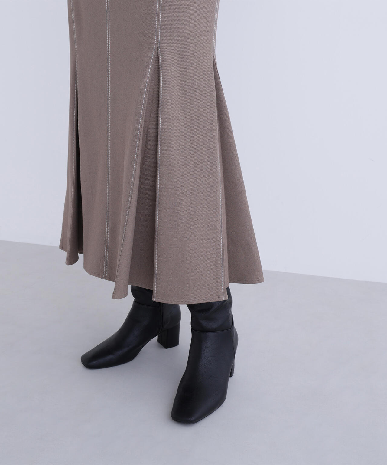 ステッチタックマーメイドスカート