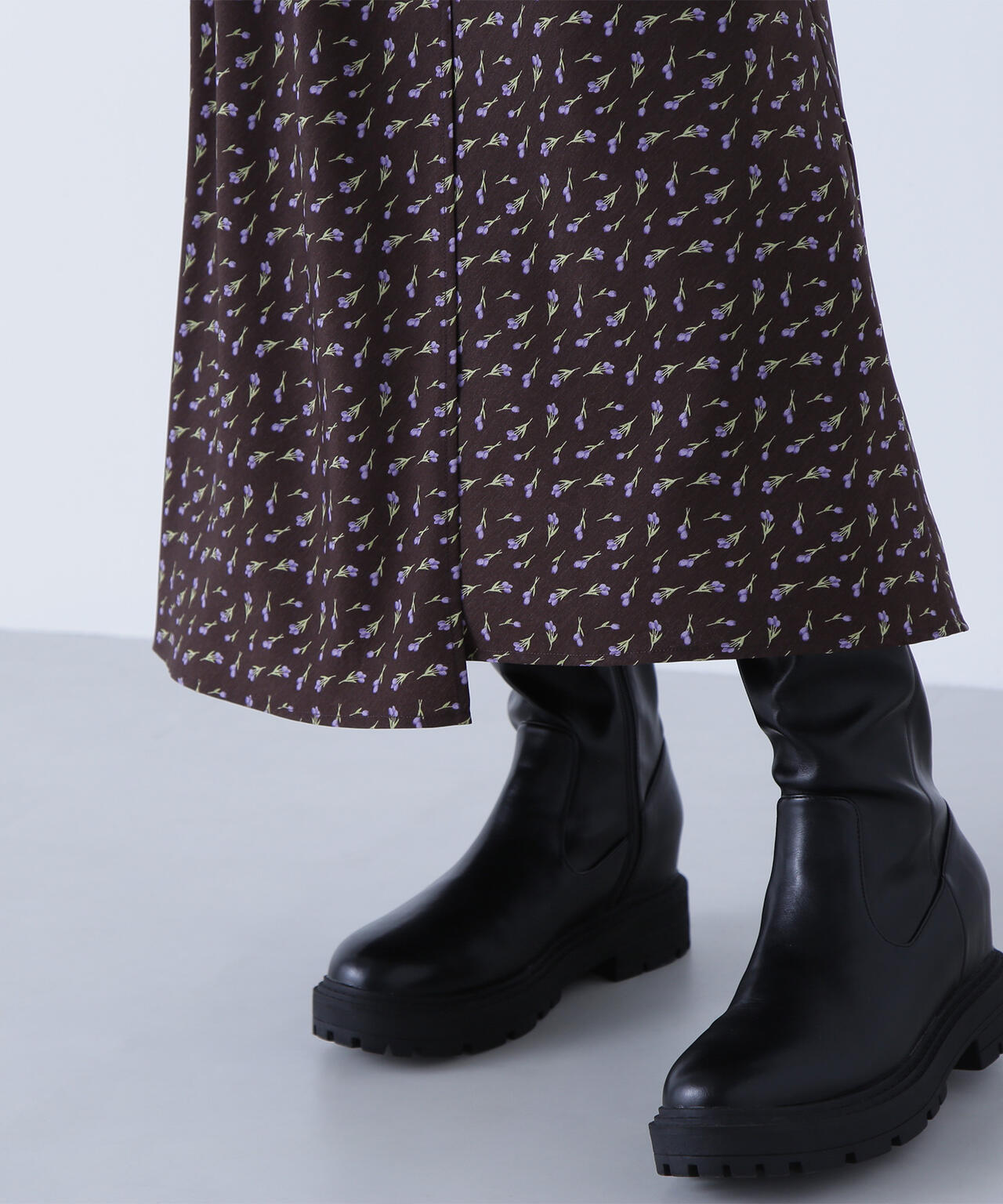 フラワープリントラップスカート