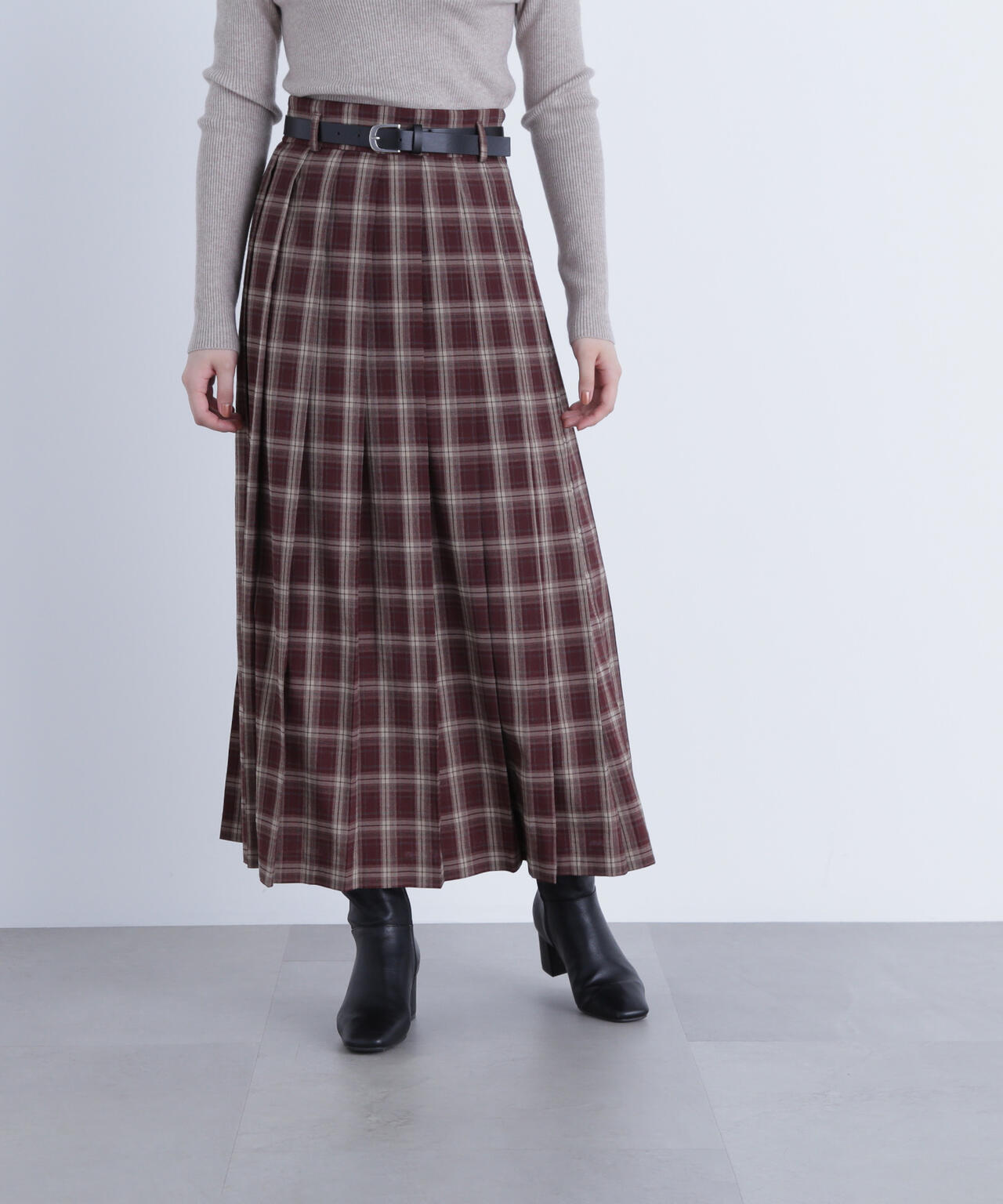 ベルテッドチェックプリーツスカート