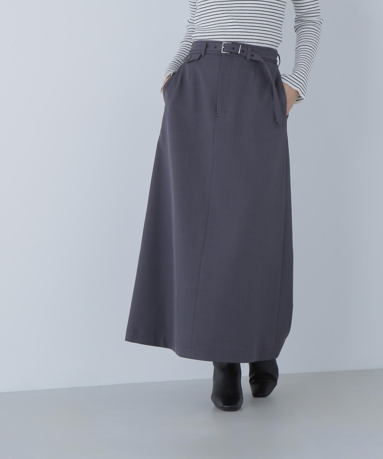 ベルテッドセミフレアロングスカート