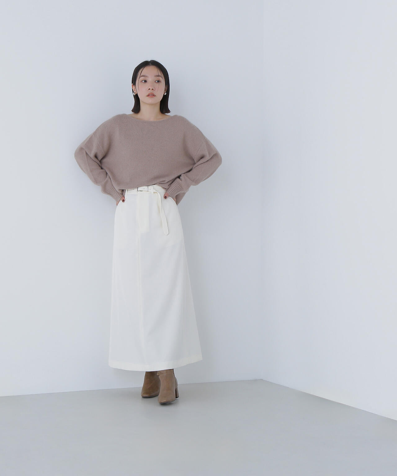 ベルテッドセミフレアロングスカート