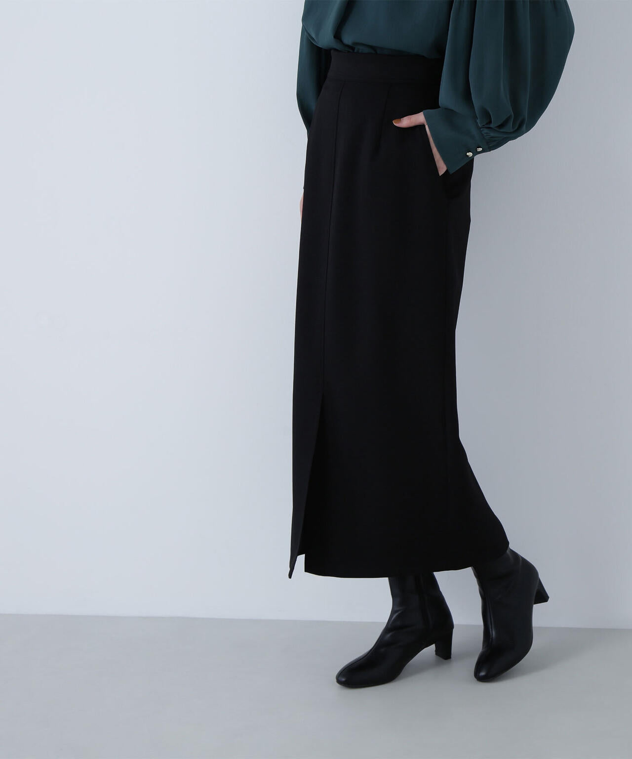 ウーリッシュカルゼシリーズ ナロースカート