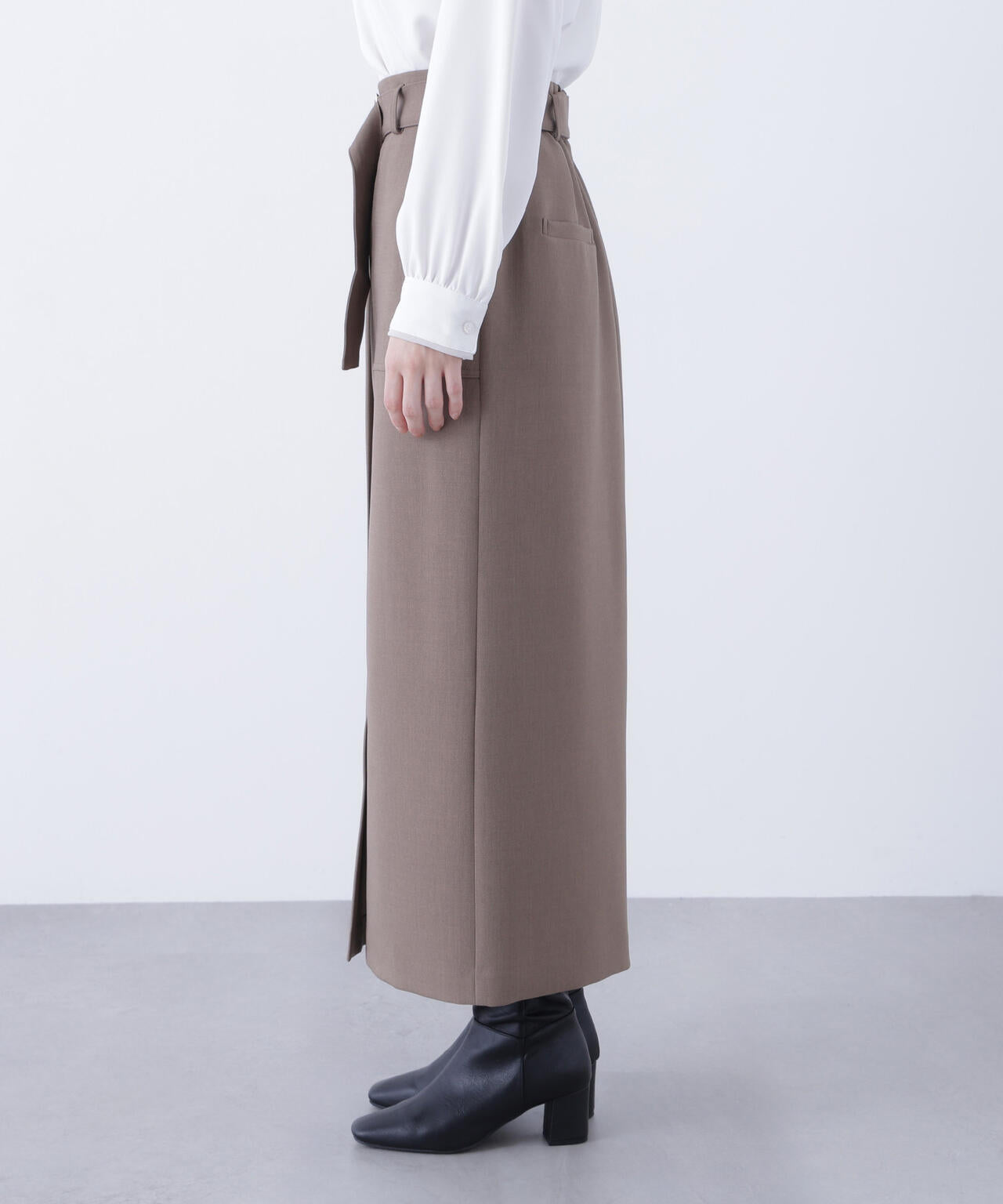 ベルテッドアウトポケットナロースカート | NATURAL BEAUTY BASIC