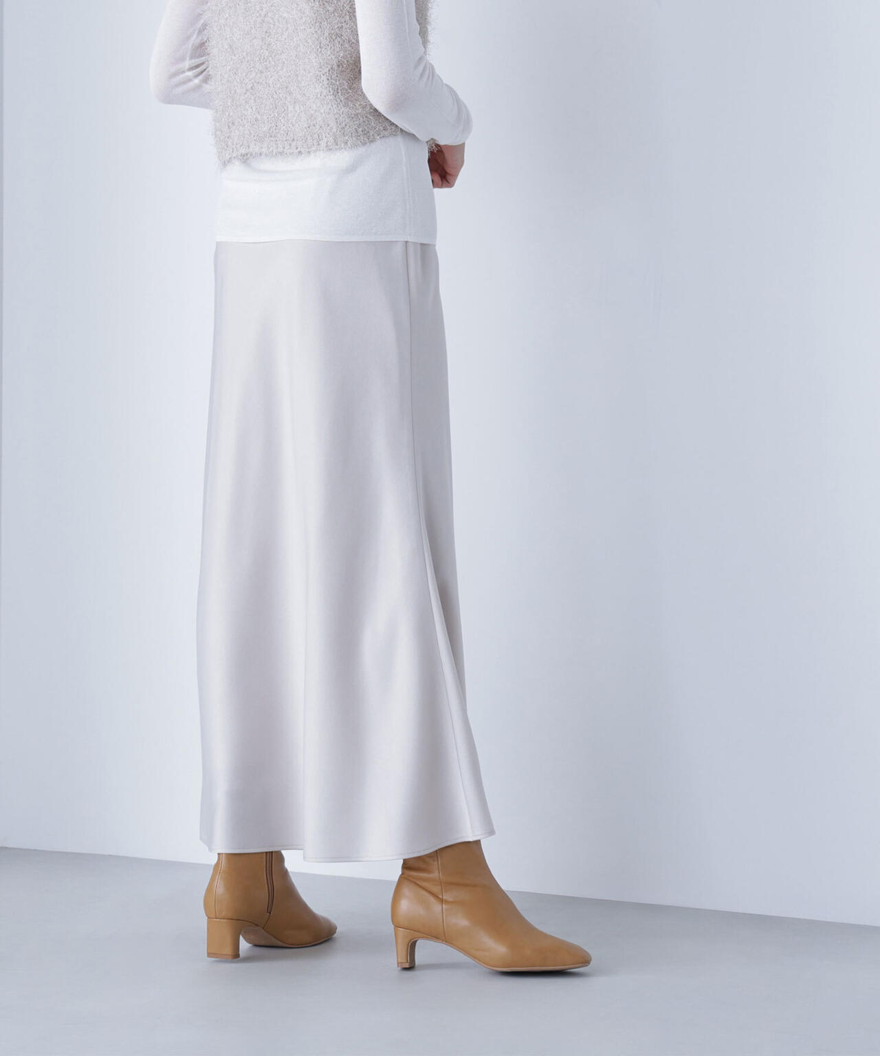 【Oggi掲載】バイアスサテンナロースカート